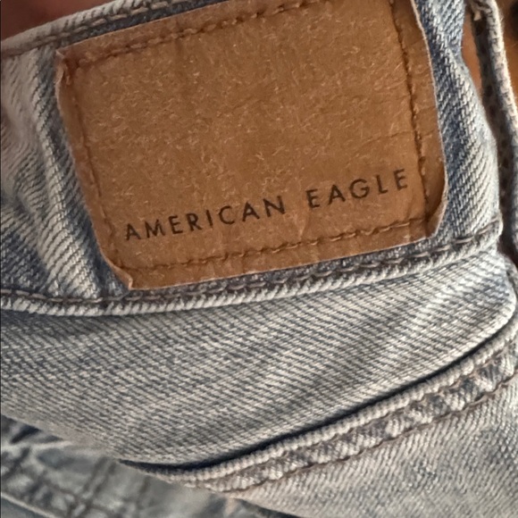 American Eagle Outfitters Distressed Blue Jeans - Picture 4 of 5